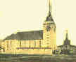 Die 1929 im Stile Neuer Sachlichkeit erbaute Pfarrkirche St. Maria in Sosnitza; daneben rechts alte Notkirche, die dann abgetragen worden ist.